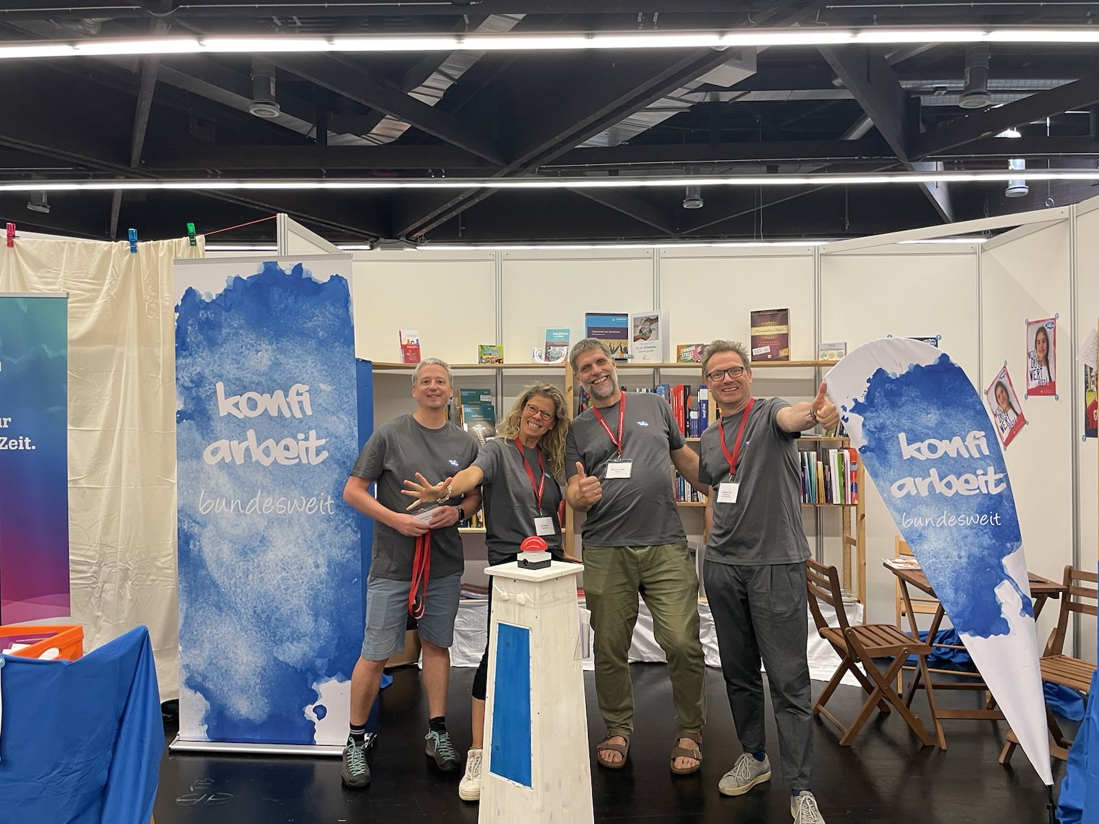 Foto vom Stand Konfi-Arbeit bundesweit auf dem Kirchentag 2023