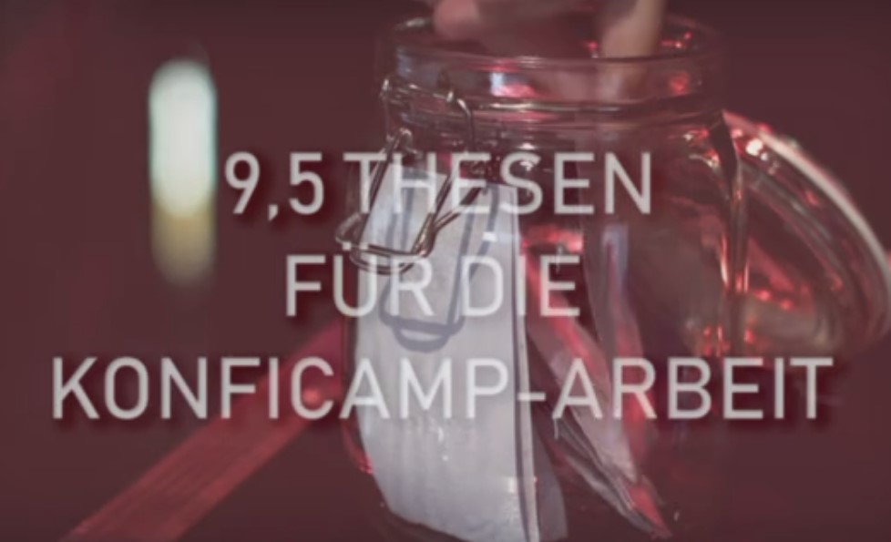 Filmstill des Videos zu den 9.5 Thesen zu KonfiCamps